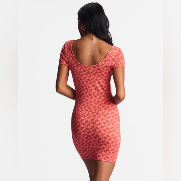 NWT Billabong Girl in the Sun Short Sleeve Bodycon Dress Women's Size Medium 10 - Picture 4 of 15
